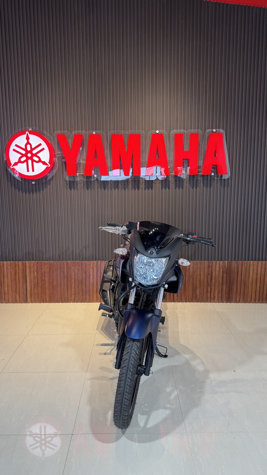 Yamaha SZ 150cc, vista frontal